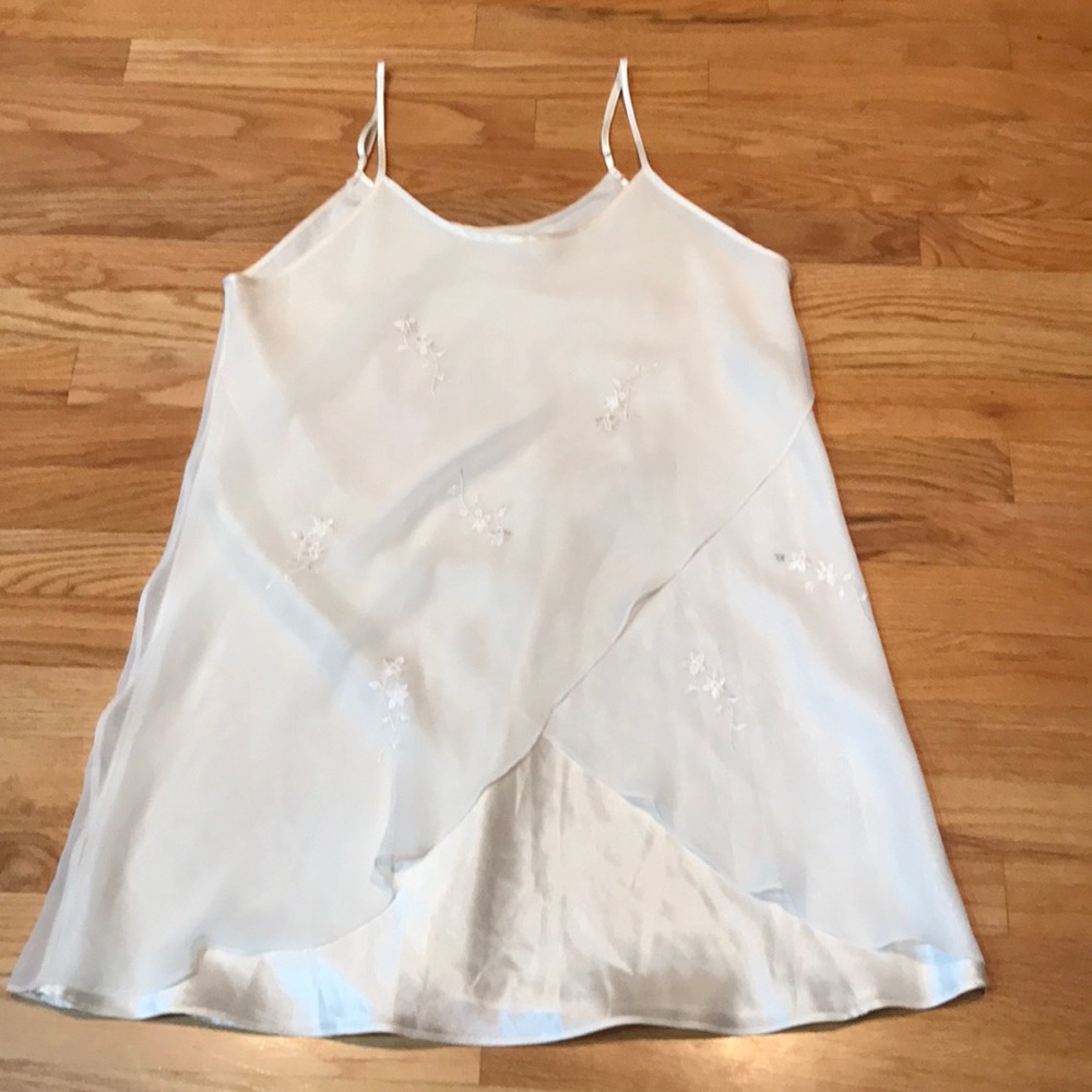 NWOT Valerie Stevens nightgown, large